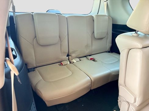 Used 2018 Nissan Armada SL w/ Premium Package AWD/4WD image 23