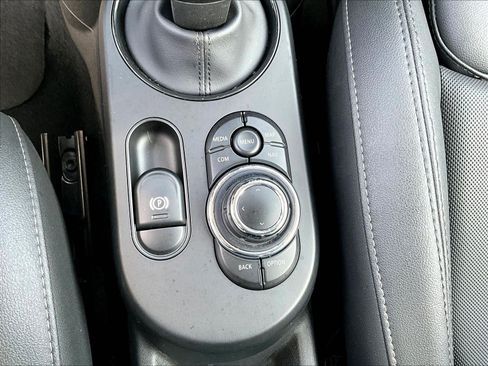 Used 2024 MINI Cooper SE FWD image 34