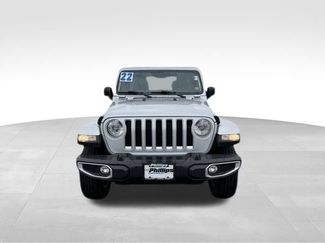 Used 2022 Jeep Wrangler Unlimited Sahara AWD/4WD video 2