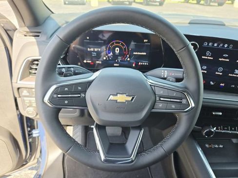New 2026 Chevrolet Suburban LT w/ Comfort Package AWD/4WD image 18