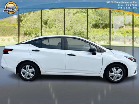Used 2021 Nissan Versa S FWD image 11
