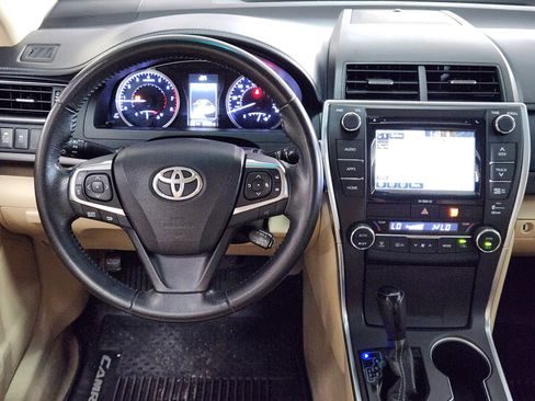 Used 2016 Toyota Camry XLE w/ Moonroof Package FWD image 20