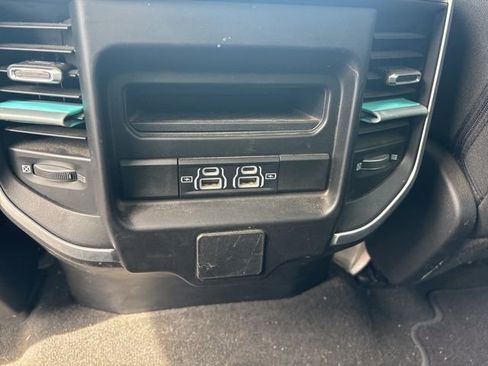Used 2023 RAM 1500 Big Horn AWD/4WD image 28