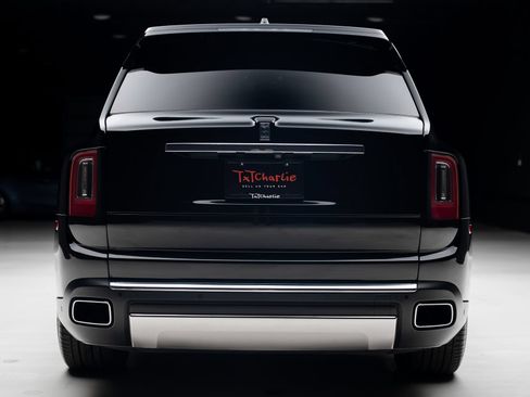 Used 2022 Rolls-Royce Cullinan w/ Technology Package AWD/4WD image 28