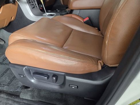 Used 2015 Toyota Sequoia Platinum image 12