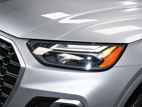 Used 2022 Audi SQ5 Premium Plus w/ Premium Plus Package image 79