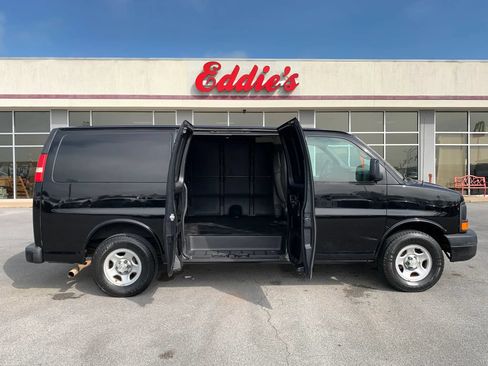 Used 2007 Chevrolet Express 1500 RWD image 19