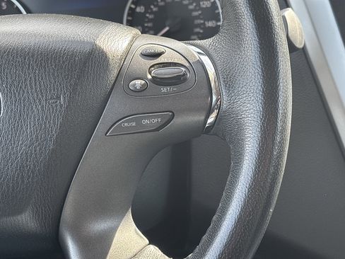 Used 2020 Nissan Murano SV image 24