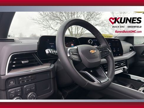 Used 2025 Chevrolet Tahoe LT image 17