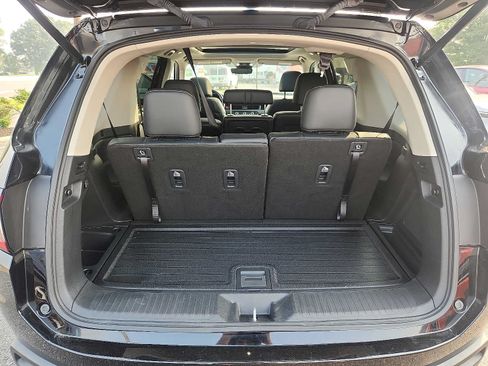 Certified 2023 Honda Pilot Touring image 28