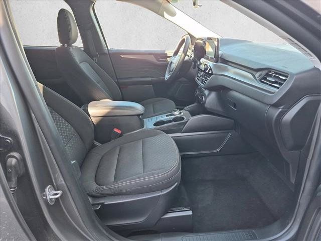 Used 2025 Ford Escape Active AWD/4WD image 20