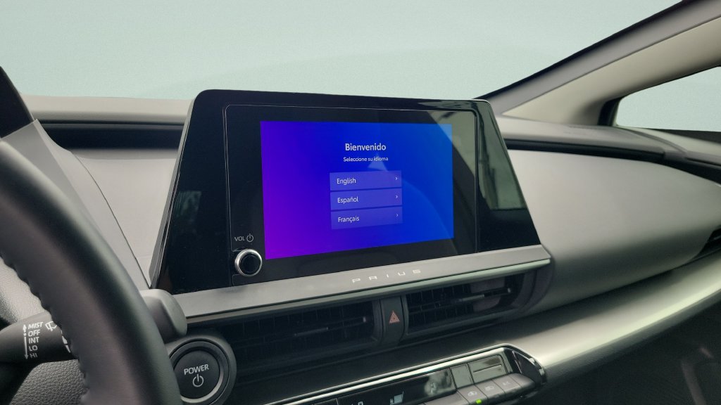 Used 2024 Toyota Prius LE FWD image 16