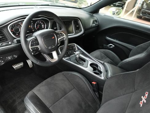 Used 2015 Dodge Challenger R/T Plus image 7