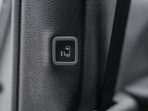 New 2026 Chrysler Voyager LX image 24