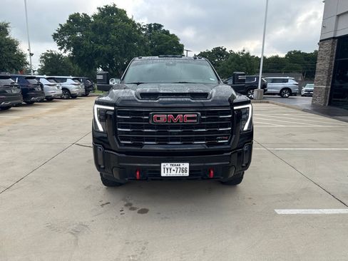 Used 2024 GMC Sierra 2500 AT4 w/ AT4 Premium Plus Package AWD/4WD image 2