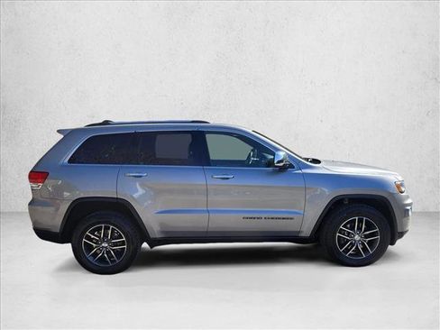 Used 2018 Jeep Grand Cherokee Limited image 4