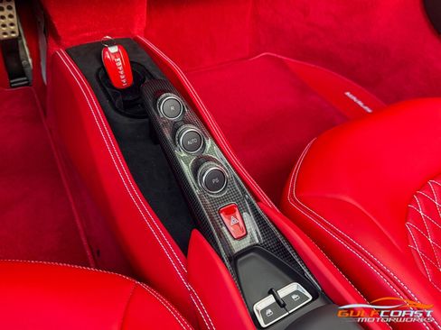 Used 2021 Ferrari F8 Tributo image 16