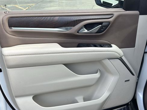 Certified 2023 GMC Yukon XL Denali image 14