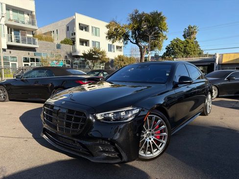Used 2022 Mercedes-Benz S 580 4MATIC Sedan image 1