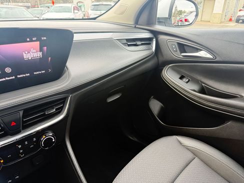 Used 2025 Buick Encore GX Preferred image 35
