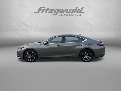 Used 2025 Lexus ES 350 w/ Premium Package FWD image 4