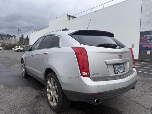 Used 2016 Cadillac SRX Performance w/ Driver Awareness Package image 3