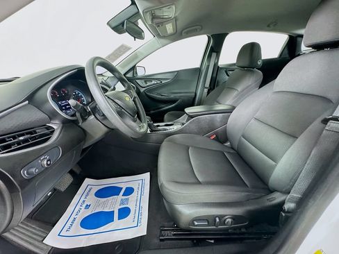 Used 2024 Chevrolet Malibu LT FWD image 24