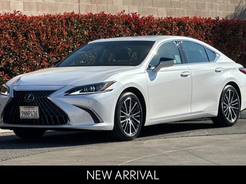 Certified 2024 Lexus ES 350 350 w/ Premium Package image 8