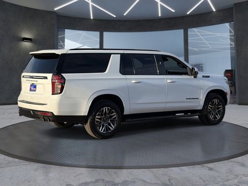 Certified 2023 Chevrolet Suburban Z71 w/ Z71 Off-Road Package AWD/4WD image 6