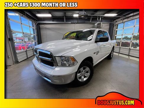 Used 2019 RAM 1500 Classic SLT AWD/4WD image 1