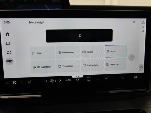 Used 2025 Ford Expedition Active image 32