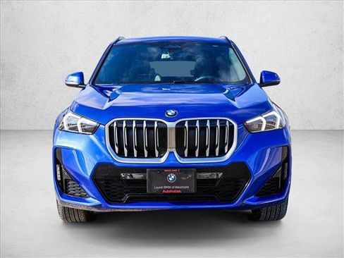 Used 2025 BMW X1 xDrive28i image 2