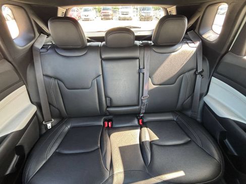 Used 2025 Jeep Compass Limited AWD/4WD image 39