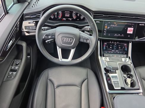 Used 2025 Audi Q7 3.0T Premium w/ Convenience Package AWD/4WD image 13