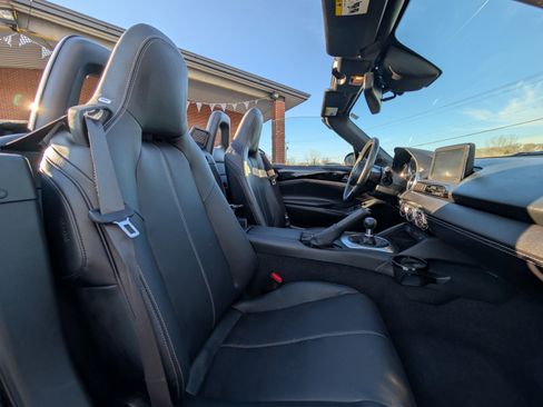 Used 2021 MAZDA MX-5 Miata Grand Touring image 39