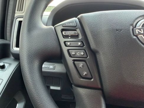 Certified 2025 Nissan Frontier SV RWD image 17