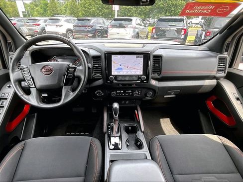 Used 2024 Nissan Frontier PRO-4X AWD/4WD image 21