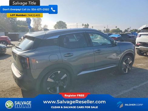 Used 2025 Nissan Kicks SR FWD image 4