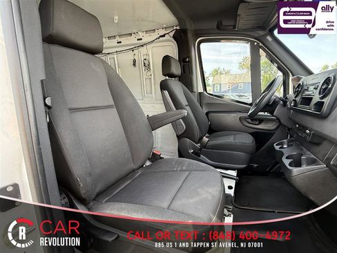 Used 2023 Mercedes-Benz Sprinter 2500 image 22