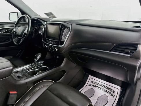 Used 2023 Chevrolet Traverse Premier AWD/4WD image 33