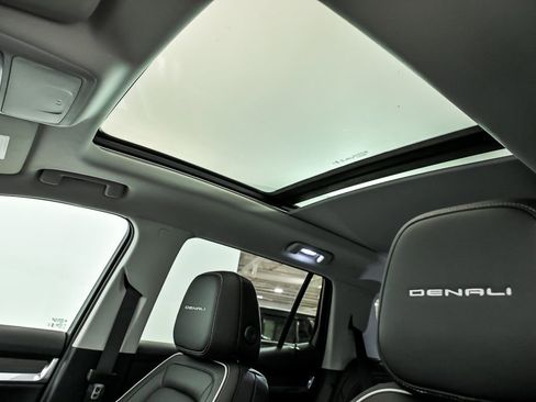 New 2026 GMC Terrain Denali image 9
