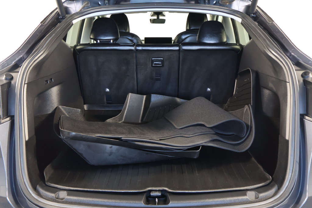 Used 2022 Tesla Model Y Long Range AWD/4WD image 7