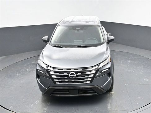 Used 2024 Nissan Rogue S image 19