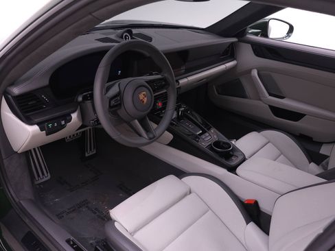 Used 2026 Porsche 911 Carrera GTS RWD image 4