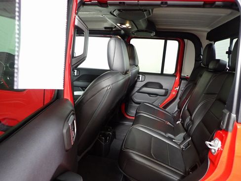 Used 2020 Jeep Gladiator Overland image 26