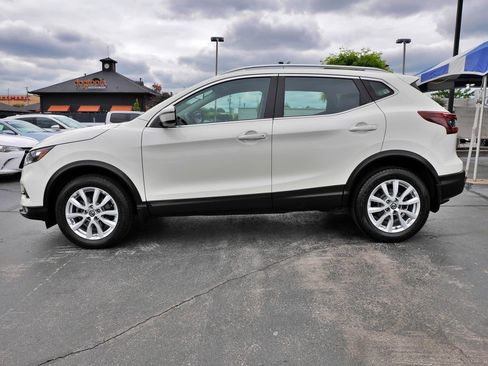 Used 2020 Nissan Rogue Sport SV w/ All-Weather Package AWD/4WD image 4