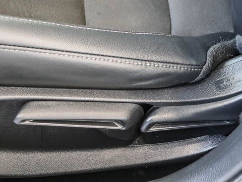 Used 2023 Honda Civic Sport image 25
