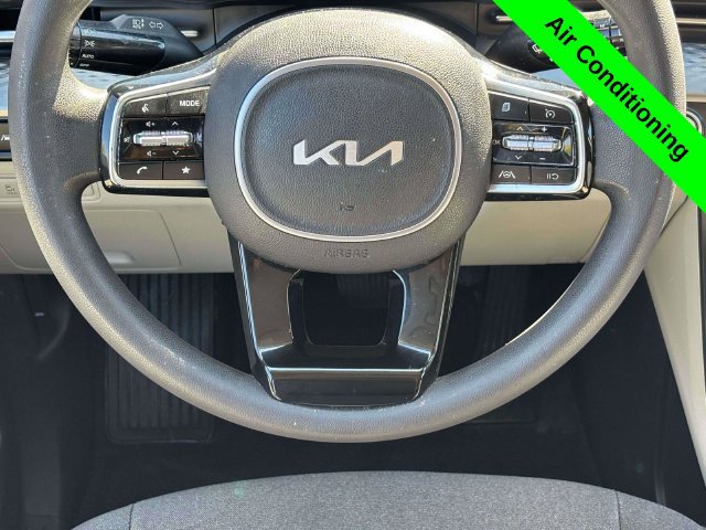 Used 2022 Kia Carnival LX FWD image 26