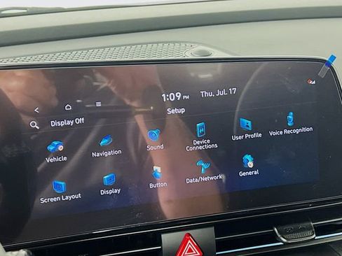 New 2025 Hyundai Elantra SEL image 10