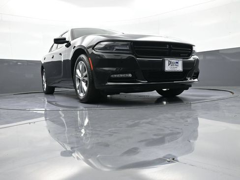 Used 2021 Dodge Charger SXT w/ Cold Weather Package AWD/4WD image 27